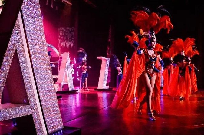 Alcazar: Spectacular Cabaret Show in Pattaya - Getting there without hotel transfers: how to avoid the biggest headache