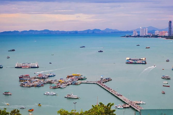 Floating Market & Pattaya City Landmarks Tour (SHA Plus) - Transportation Comfort + English-Speaking Guide: The Day’s Glue