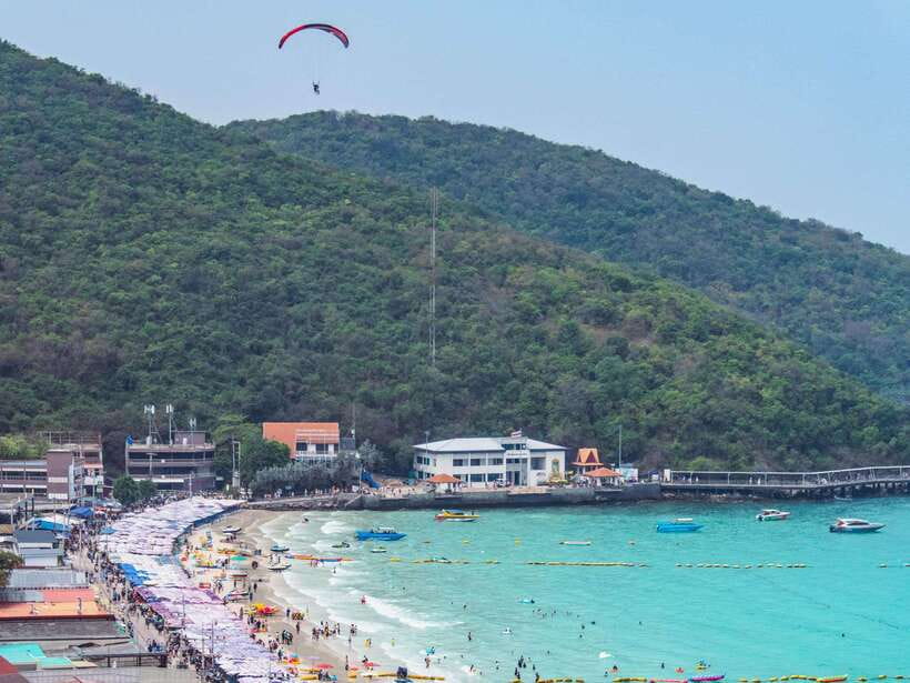 From Bangkok: Pattaya Koh Larn & Sanctuary of Truth Day Trip - Guide and Group Experience: Small-Group Energy Without the Chaos