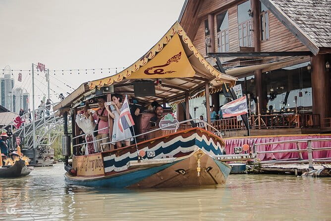 Leam Chabang Port to Bangkok Customized Cultural Exploration Tour - Chinatown and Pak Khlong Flower Talat: street-level Bangkok