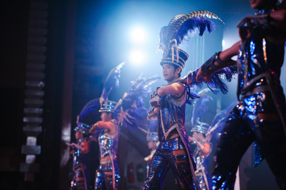 Pattaya: Alcazar Cabaret Discounted Admission Ticket - Phones, photos, and the post-show interaction rules to know