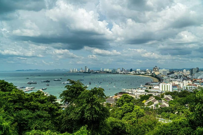 Pattaya: Big Buddha Temple, Night Market, and Sunset Tour - Pattaya Marine Night Market: food on a mission, shopping on your schedule