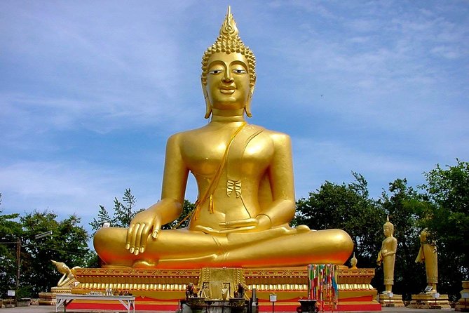 Pattaya City Tour : Big Buddha, Viewpoint & Gems Gallery - Stop 4: Wat Phra Yai (Big Buddha) and the 300-Foot Payoff