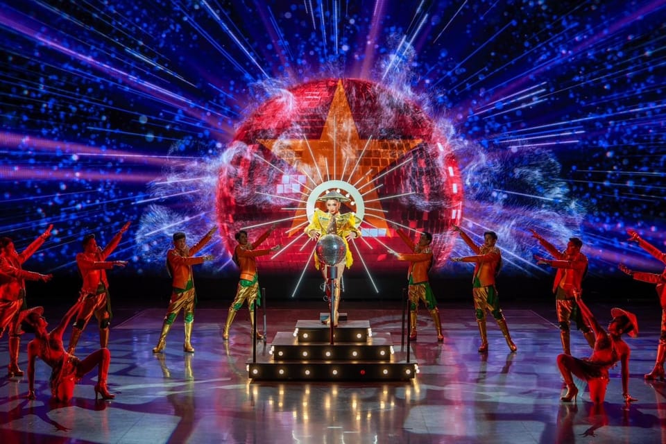 Pattaya: Colosseum Show Experience - Accessibility and comfort: practical notes for different visitors