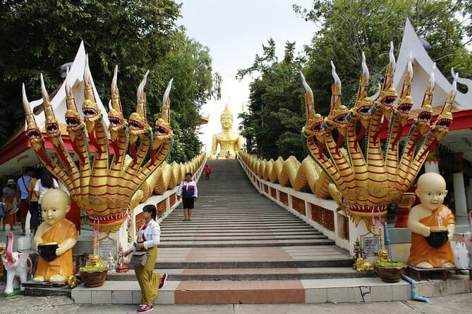 Pattaya Discovery Tour with Floating Market - Birds Eye View and Khao Chi Chan: the view-to-wow opening