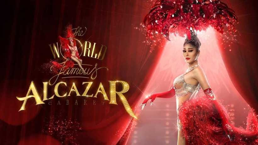 Thailand: Alcazar Cabaret Show VIP Ticket - Food and drinks: what to do before your seat fills up